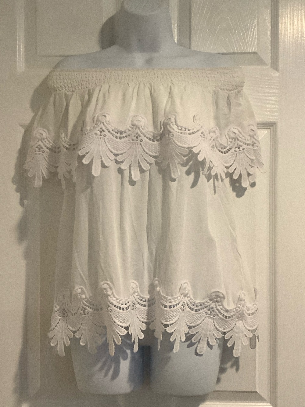 VIVID White Off The Shoulder Cut Work Lace Trim Flowy Boho Cottagecore Blouse L